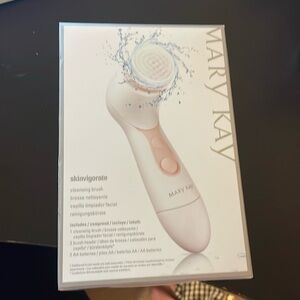 Mary Kay Skinvigorate skin cleansing brush NEW